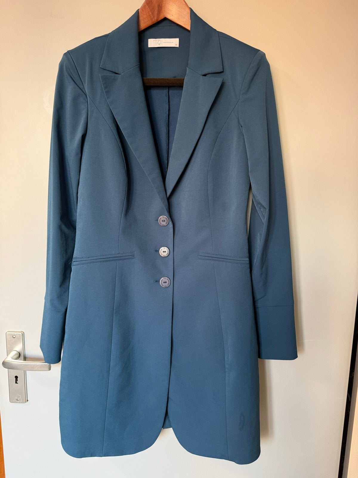TQ Amsterdam travelstof lange blazer- Petrolblauw -Maat XS, Ophalen of Verzenden, Zo goed als nieuw, Maat 34 (XS) of kleiner, Blauw
