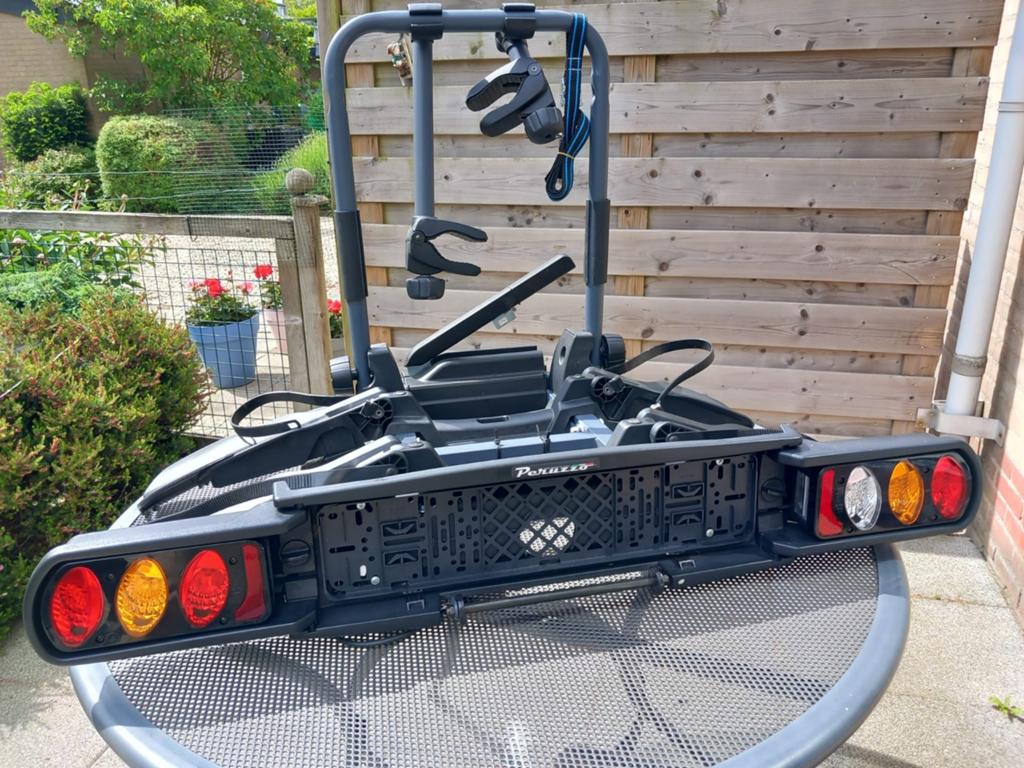 Peruzzo Pure Instinct 2 Fietsendrager voor E-bikes ZGAN, Ophalen