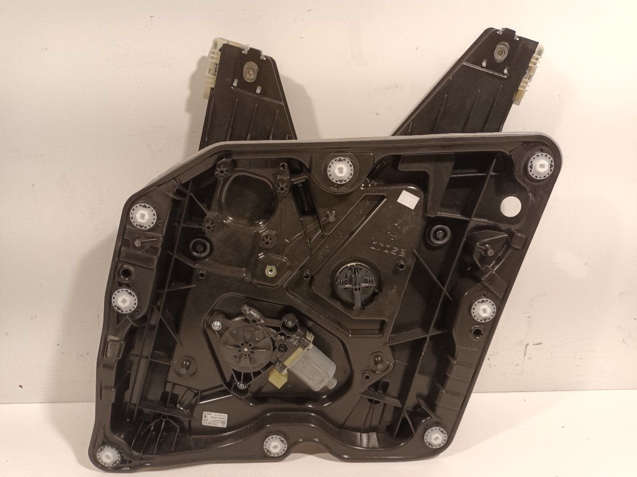 Raammechaniek elektrisch rechts voor Skoda Octavia, Onderdelen@venauto.nl, Van der Ven Autorecycling B.V., Gebruikt, Ettenseweg 76, 4706 PB Roosendaal, The Netherlands