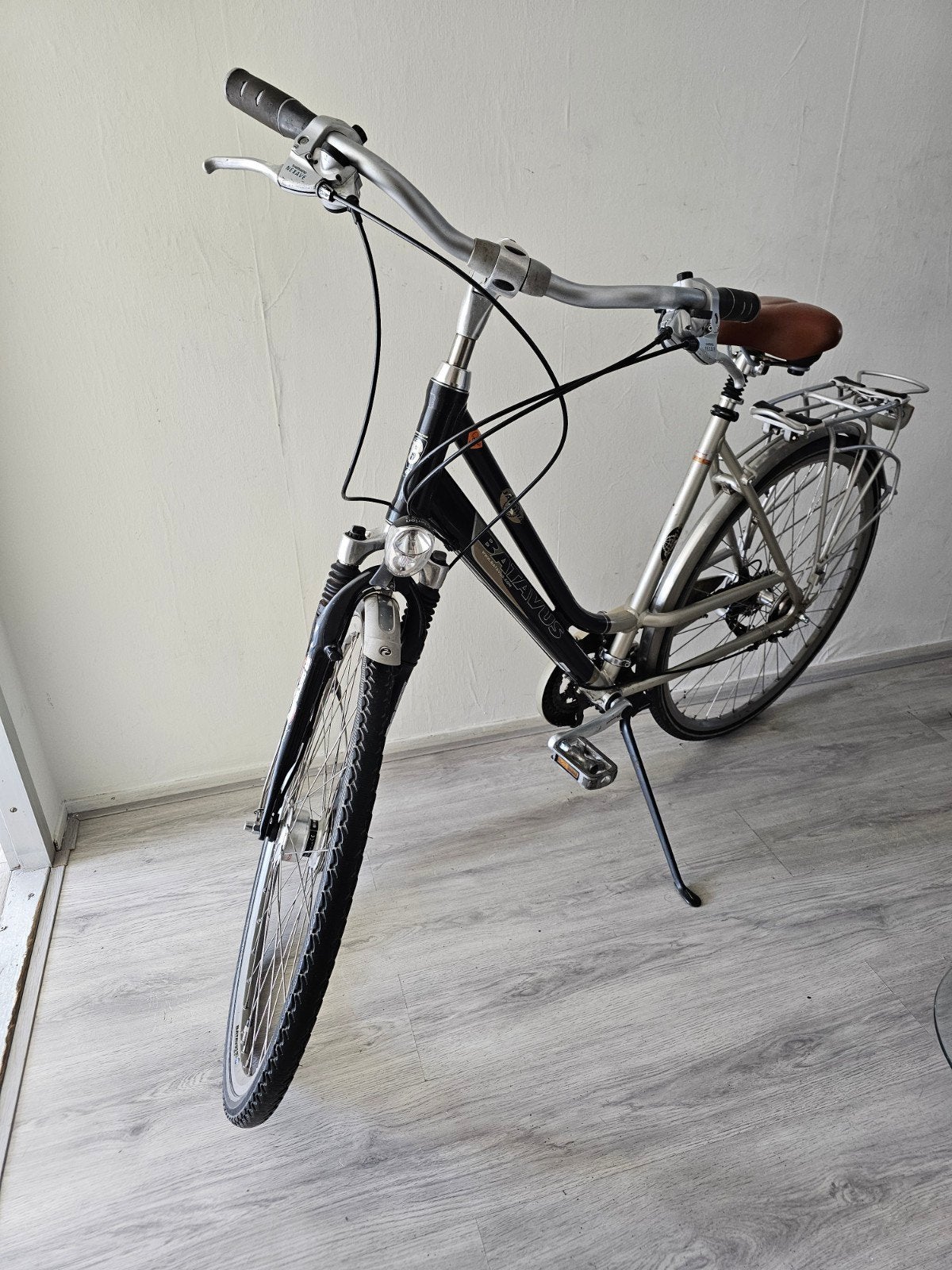 fietsen 28 inch, Fietsen en Brommers, Versnellingen, 56 cm of meer, Zo goed als nieuw, Ophalen