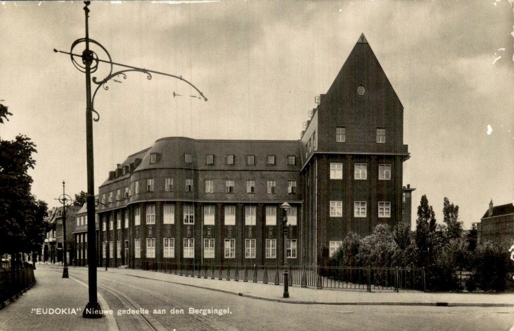 Rotterdam - EUDOKIA - Nieuwe gedeelte aan den Bergsngel, Ophalen of Verzenden, 1920 tot 1940, Gelopen, Zuid-Holland