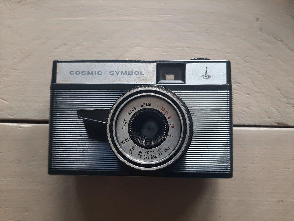 GOMZ Cosmic Symbol compactcamera in werkende staat, Ophalen of Verzenden, Gebruikt, Compact, Overige Merken