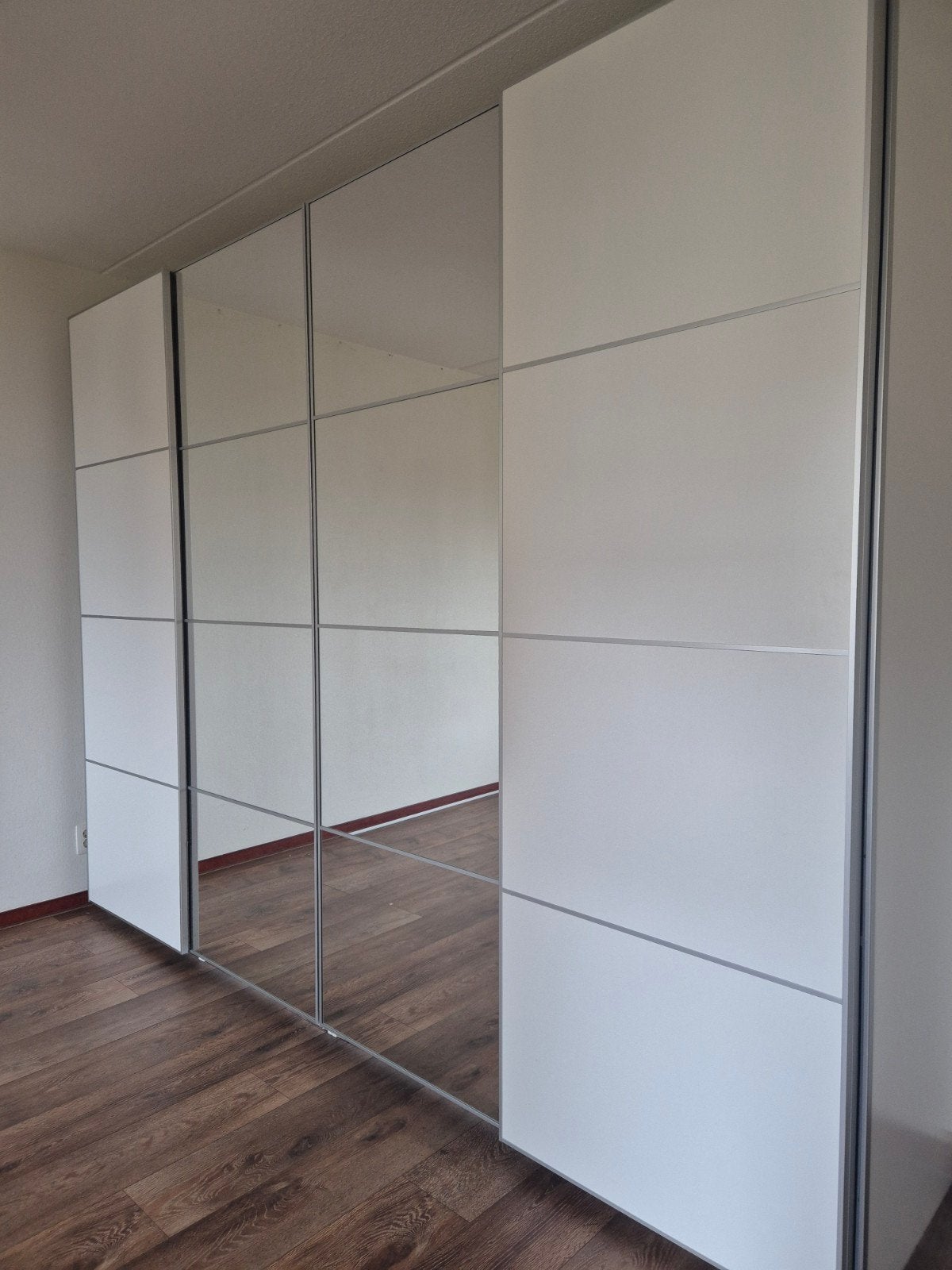 IKEA PAX Kledingkast met witte schuifdeuren en spiegels, Ophalen, Met deur(en), Gebruikt, Modern, functioneel