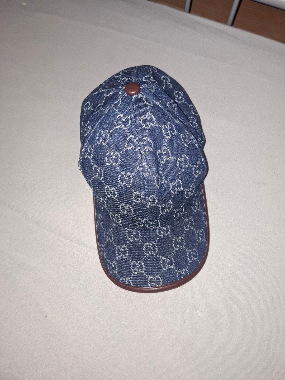 Gucci GG Monogram Denim Pet - Zo goed als nieuw, Kleding | Heren, Ophalen, One size fits all, Gucci, Pet