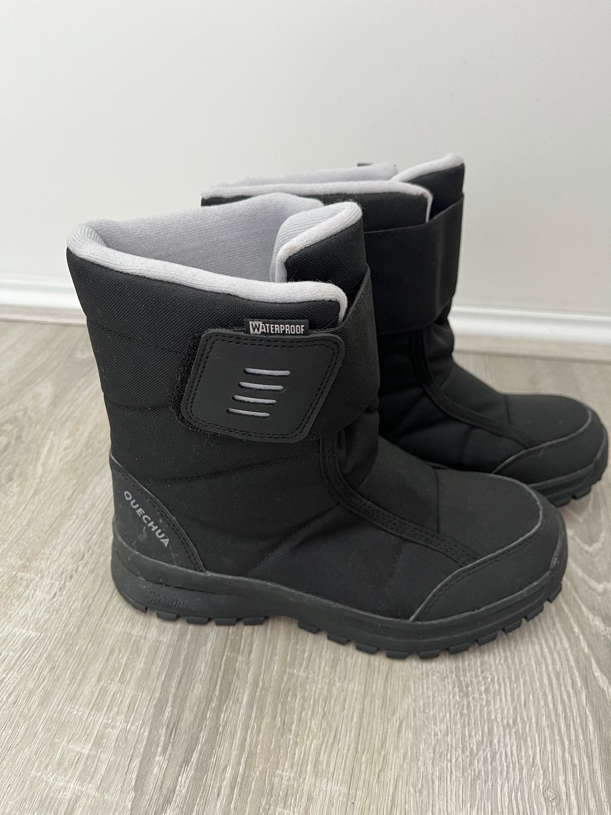 Quechua snowboots - Maat 36, Kleding | Dames, Ophalen of Verzenden, Zo goed als nieuw, Zwart, Snowboots