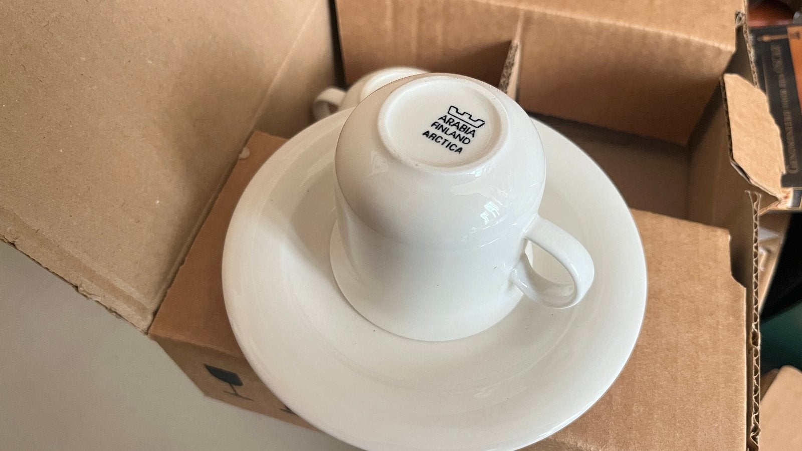 12 sets Arabia Finland Arctica Koffiekop en Schotel, Arabia, Ophalen of Verzenden, Zo goed als nieuw, Modern