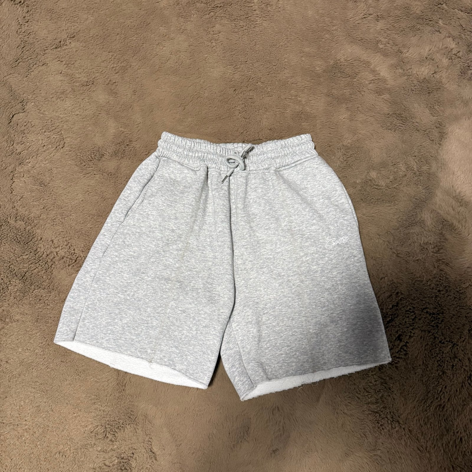 Corteiz korte broek grijs maat M, Kleding | Heren, Broeken en Pantalons, Ophalen of Verzenden, Nieuw, Maat 48/50 (M), Grijs