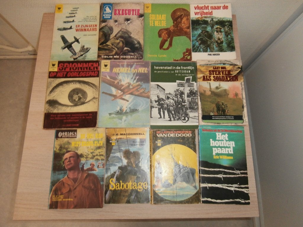 Oorlog Pockets, Ophalen of Verzenden, Gelezen