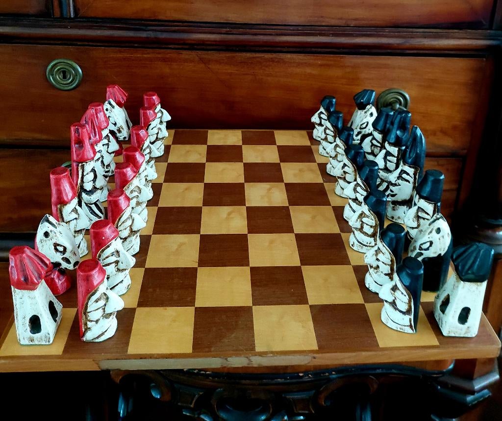 Apart VINTAGE spaans schaakspel/dammen (tweezijdig) jaren 70, Een of twee spelers, Ophalen of Verzenden, Zo goed als nieuw