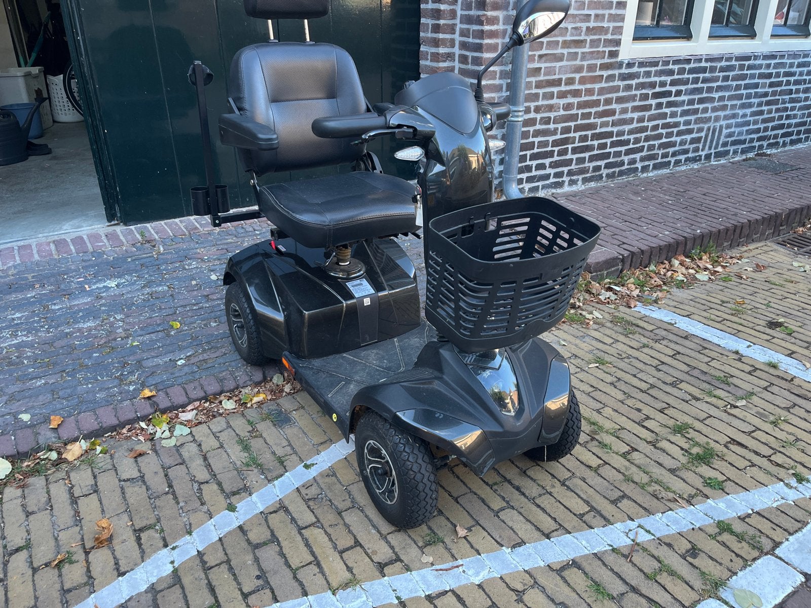 Scootmobiel Drive ST4D antraciet 4 wielen booster, Diversen, Drive, 16 t/m 25 km, Ophalen of Verzenden, Zo goed als nieuw
