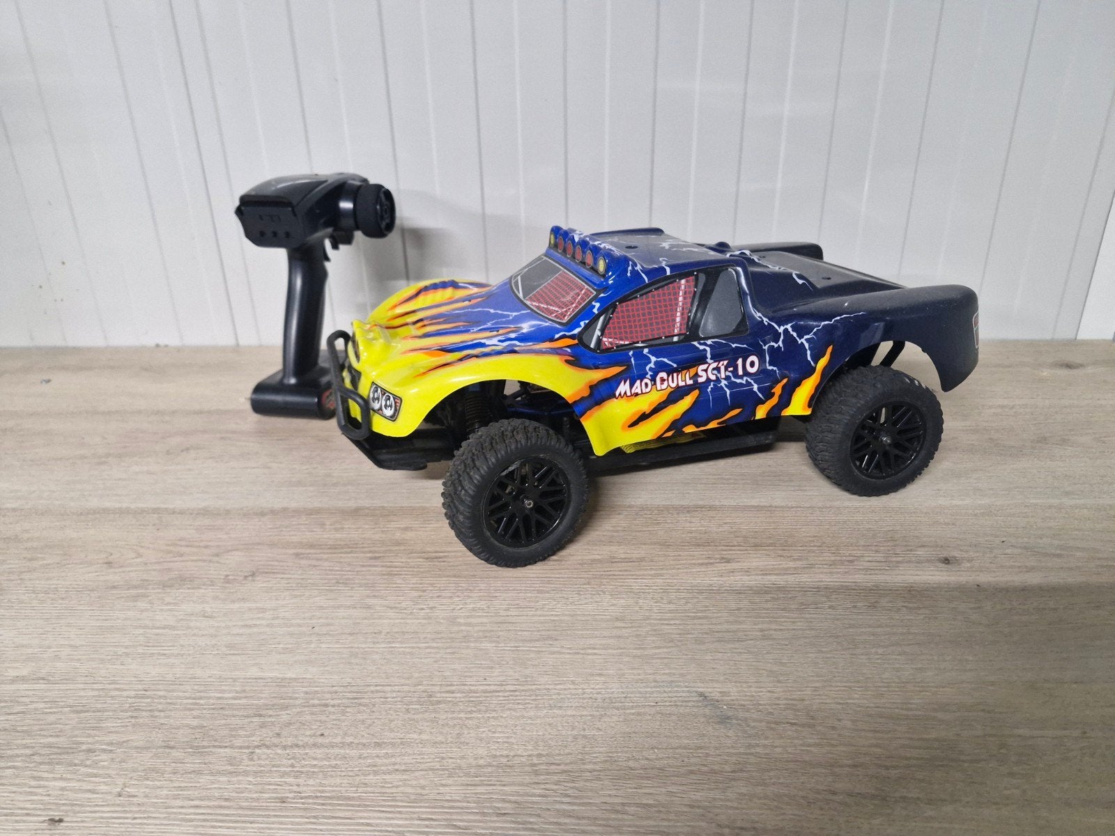 Himoto rc auto, Ophalen of Verzenden, Zo goed als nieuw, Overige schalen