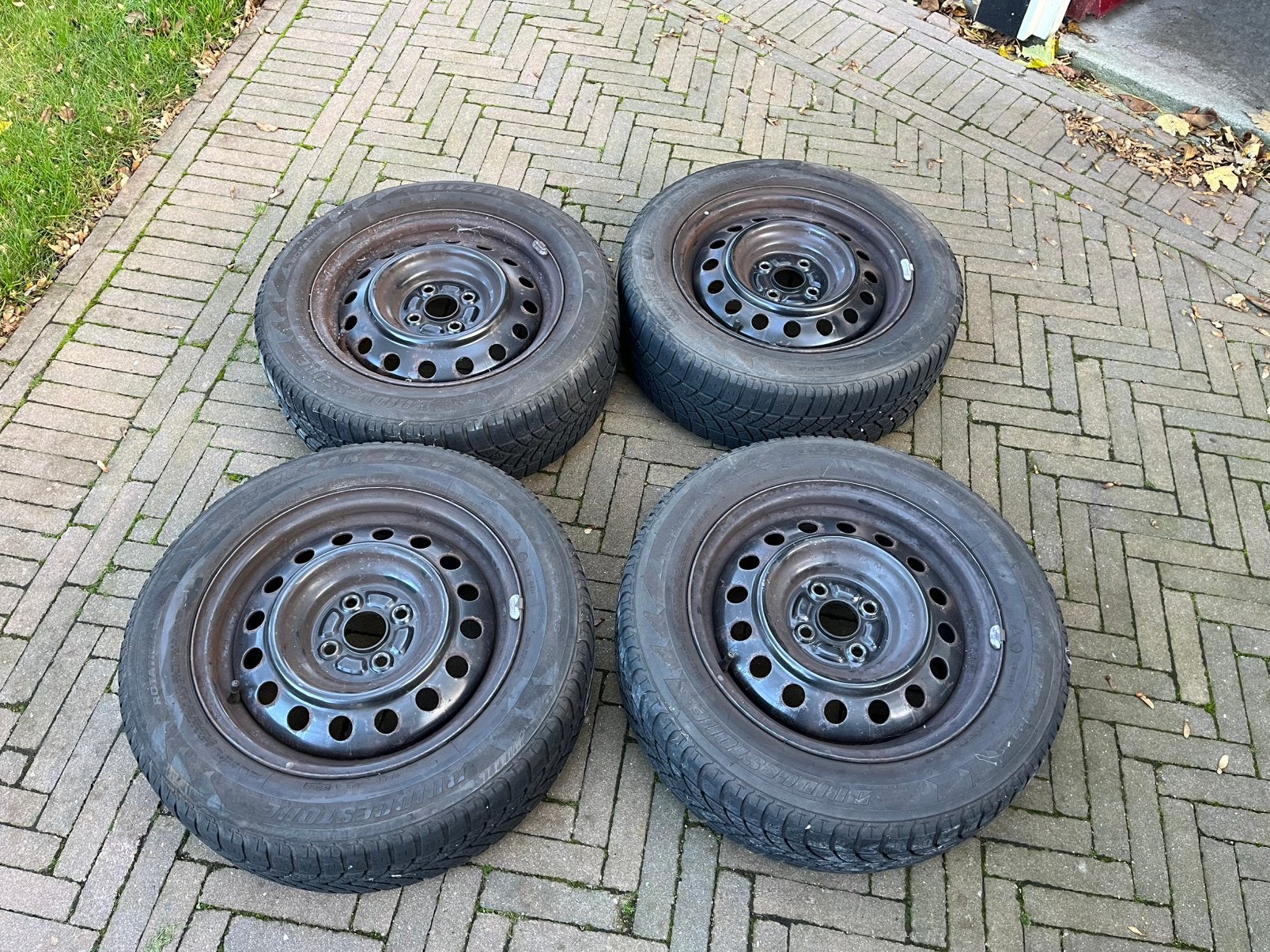 Wintebanden op stalen velg steek 4x100, Ophalen, Gebruikt, 15 inch, Banden en Velgen