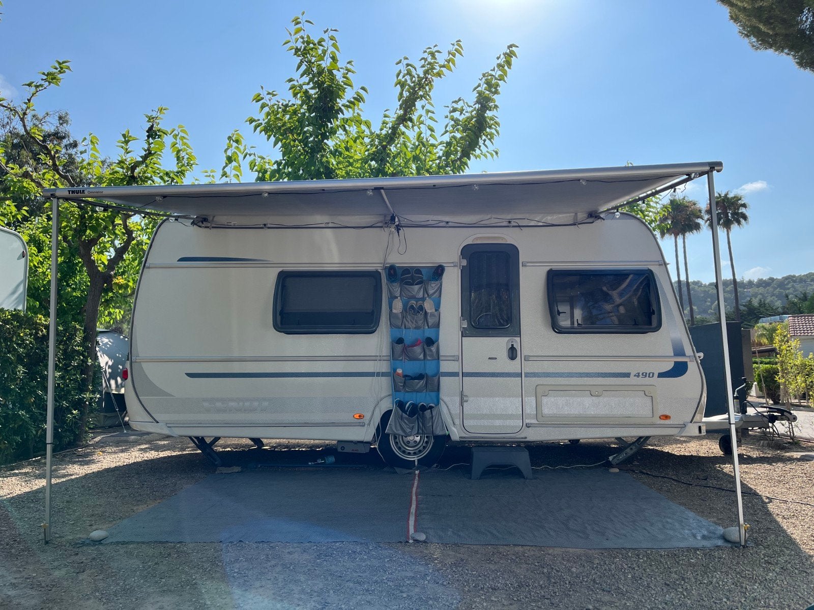 Fendt SAPHIR 490 TKM (1e eigenaar) Mover Zakuifel Stapelbed, Caravans en Kamperen, Caravans, Standaardzit, Dwarsbed, Kachel, Particulier