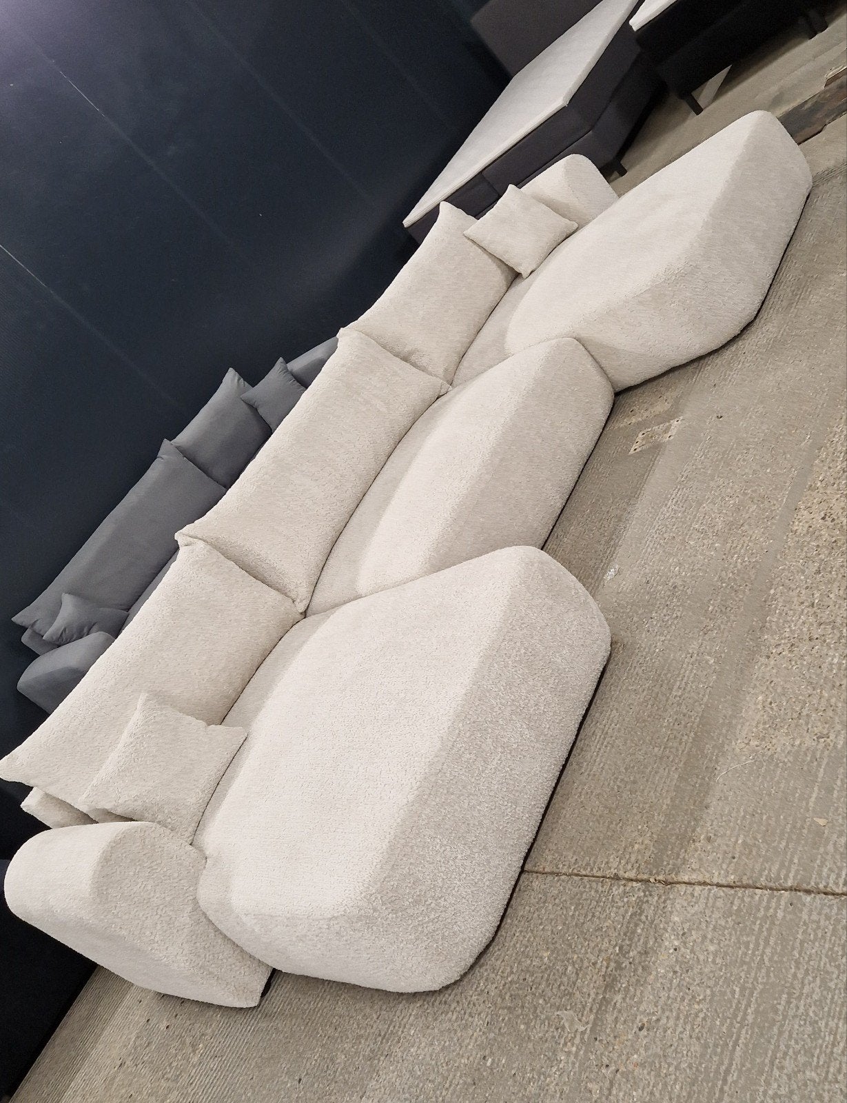 Hoekbank NelaJapandi Stijl *showmodel NIEUW! NU €790,-, Huis en Inrichting, Ophalen of Verzenden, Vierpersoons of meer, 300 cm of meer