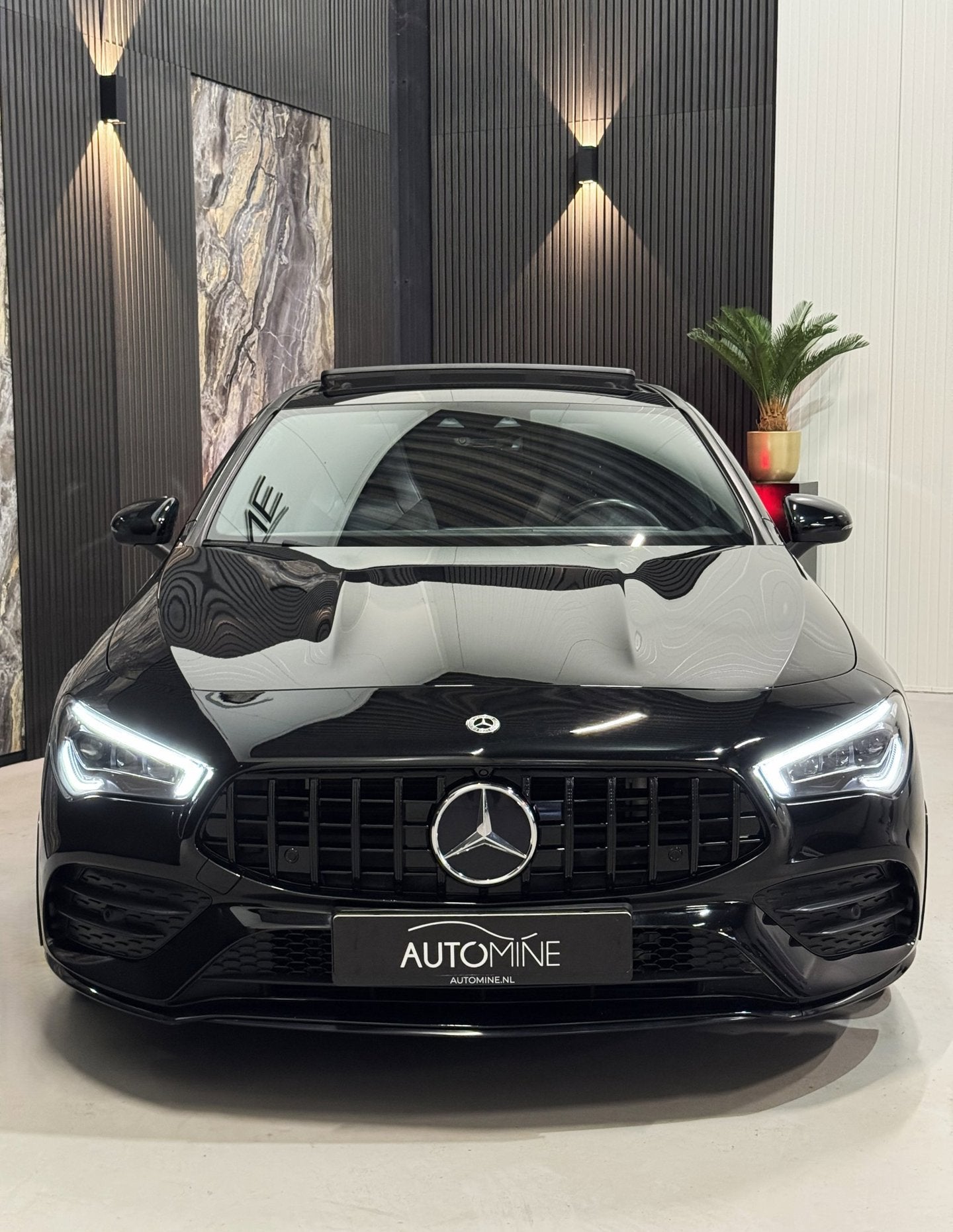 Mercedes-Benz CLA-klasse 200 Launch Ed AMG 45 PACK|PANO|SFEE, Gebruikt, 4 cilinders, 715 kg, Origineel Nederlands
