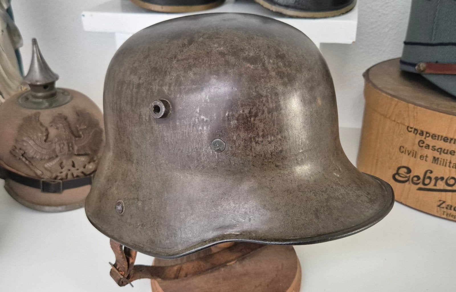 Duitse M16 Stahlhelm met binnenwerk en kinriem WO1, Verzamelen, Ophalen of Verzenden, Landmacht, Duitsland
