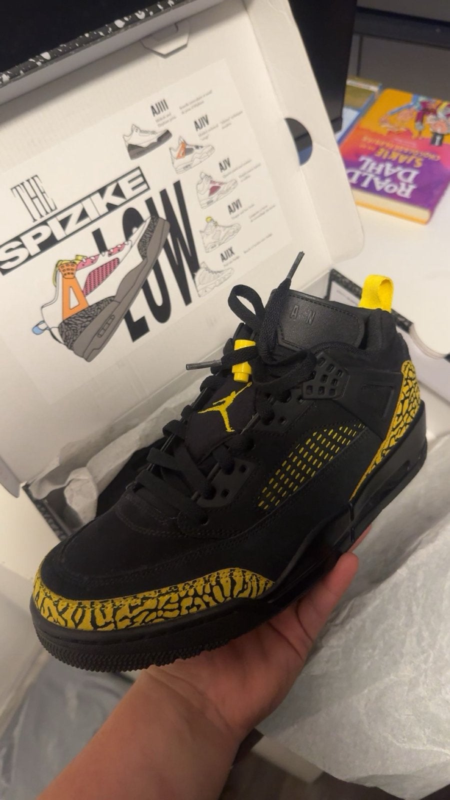 Jordan Spizike Low - Zwart/Geel, Zwart, Nieuw, Ophalen of Verzenden, Sneakers of Gympen
