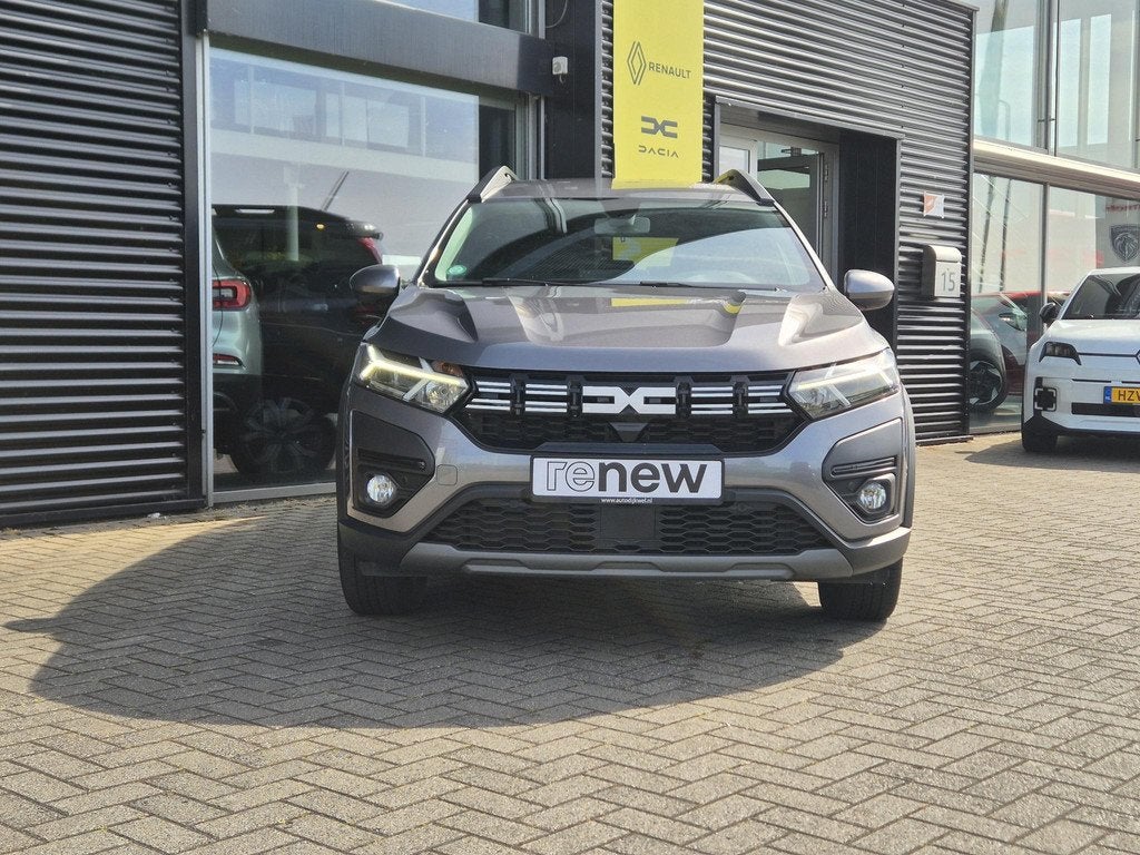 Dacia Jogger 1.6 Hybrid 140 Expression 7p. Camera, Navi, App, 94 pk, Stof, Euro 6, 4 cilinders