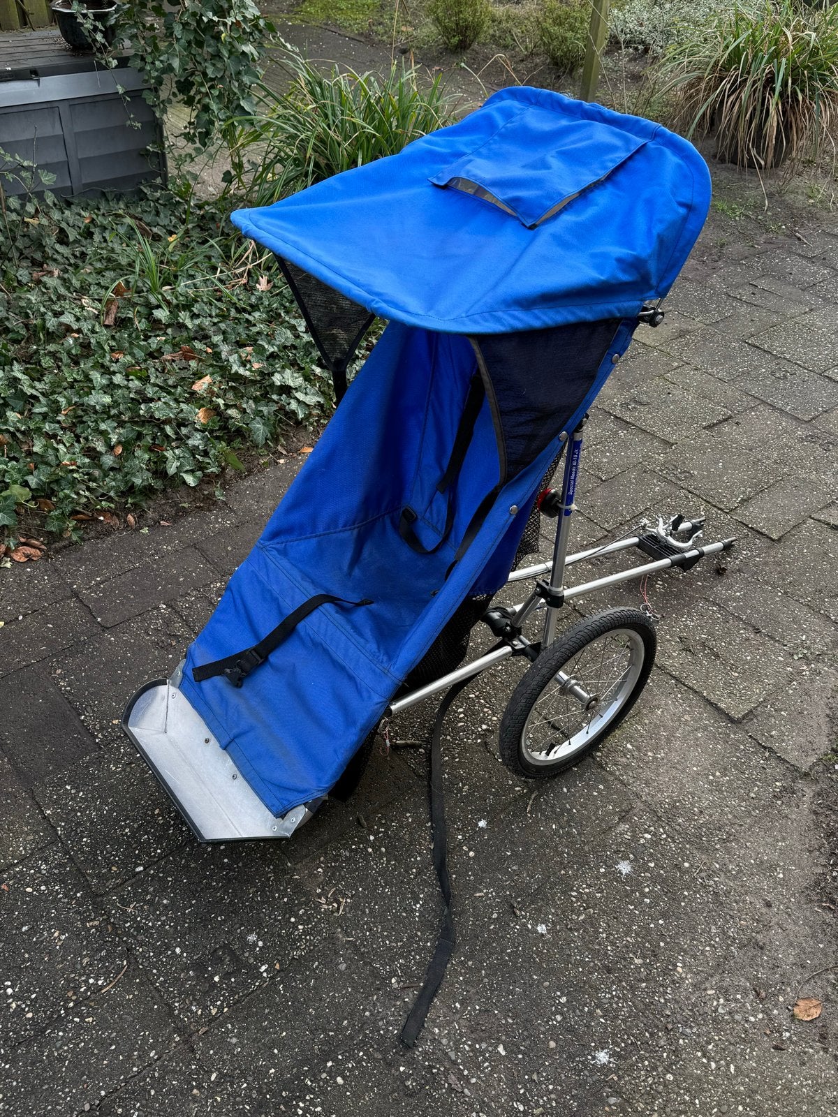 Foto 3 van Fietsaanhanger kinderen Special Needs hondenkar kar honden