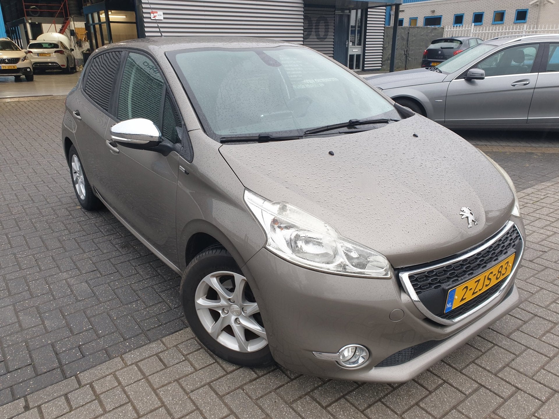 Peugeot 208 1.2 PureTech Style Pack super mooie auto, Auto's, Voorwielaandrijving, Dealer onderhouden, Stof, 1199 cc
