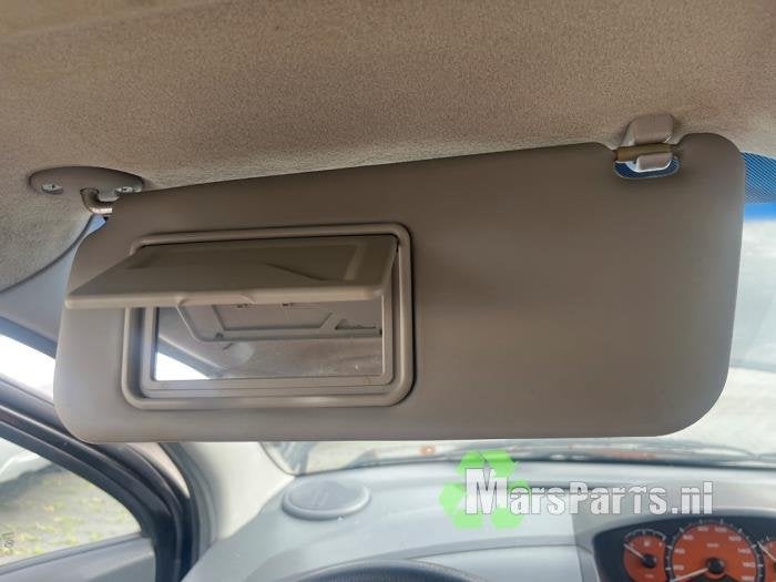 Zonneklep van een Chevrolet Matiz, Auto-onderdelen, Gebruikt, -, -, Ophalen of Verzenden