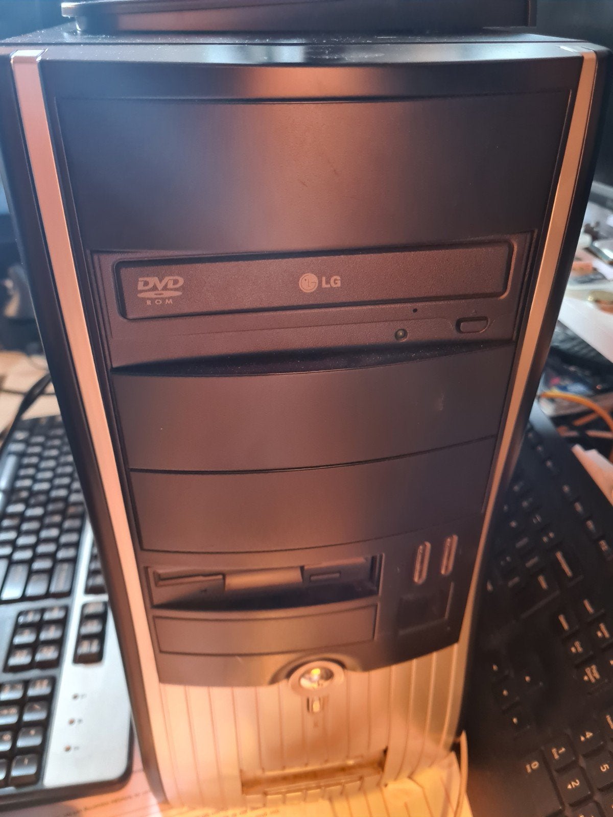 Vintage computer core 2 Duo, 6600, Computers en Software, Ophalen, Gebruikt
