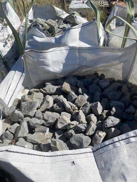 Big-Bags Ardenner grijs breuksteen, Tuin en Terras, Grind, Keien en Split, Ophalen, Overige materialen, Overige typen, Zo goed als nieuw