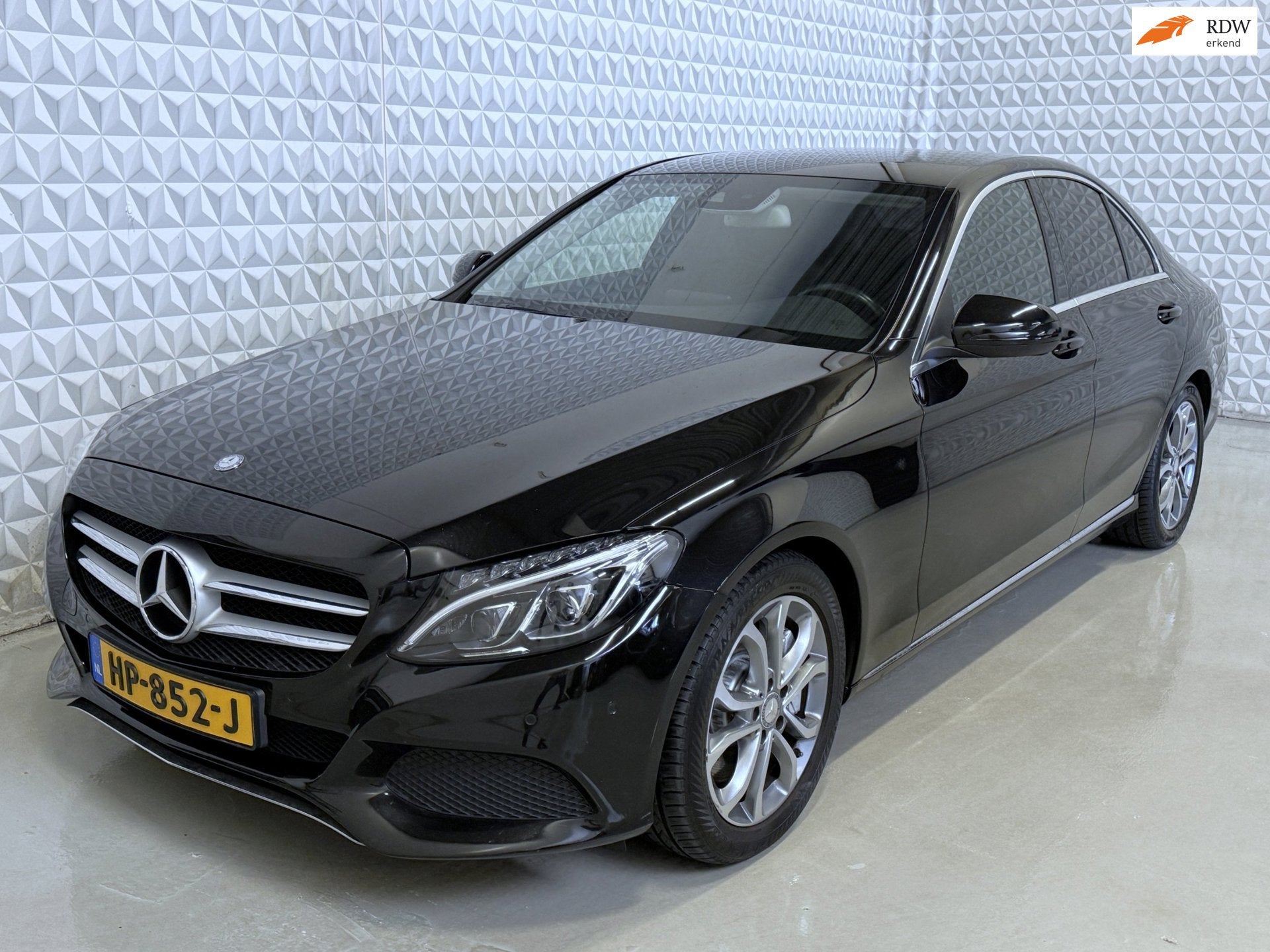 Mercedes-Benz C-klasse 350 e Lease Edition / PLUG-IN HYBRID, Auto's, Automaat, Achterwielaandrijving, Gebruikt, Euro 6