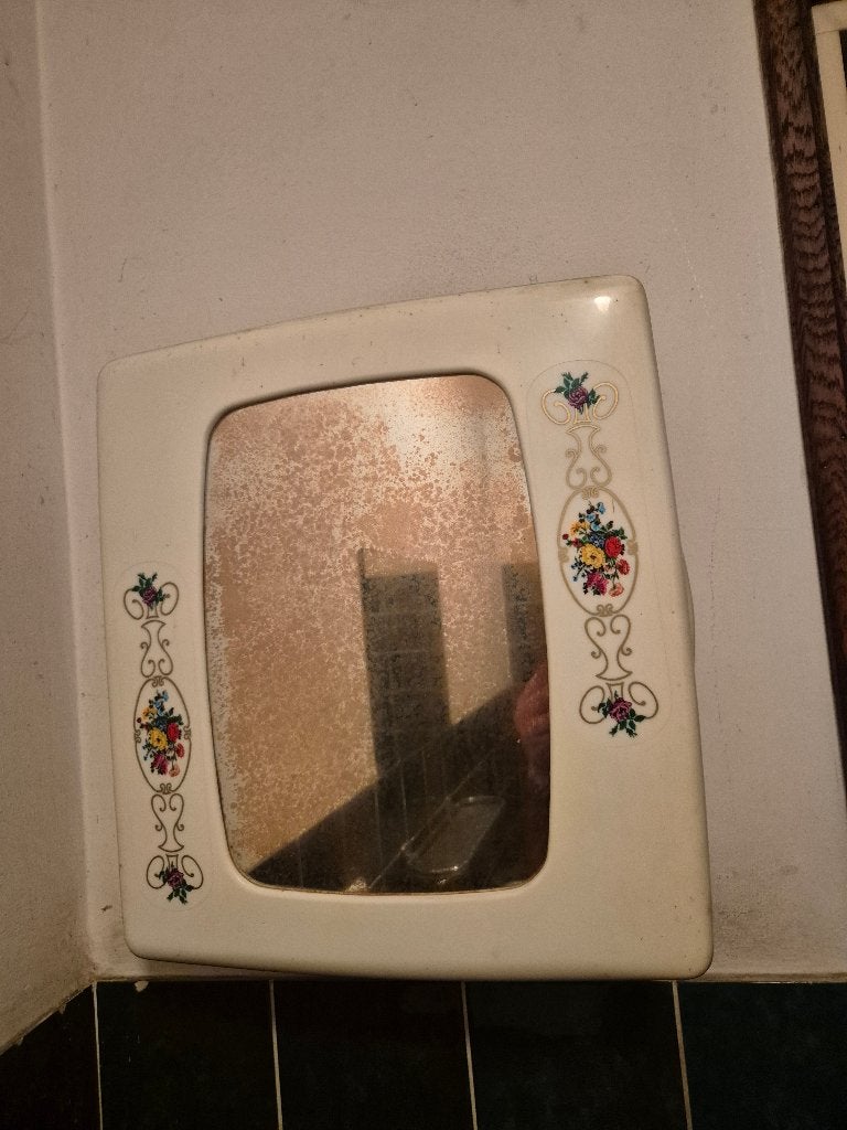Brocante medicijnkast, Ophalen