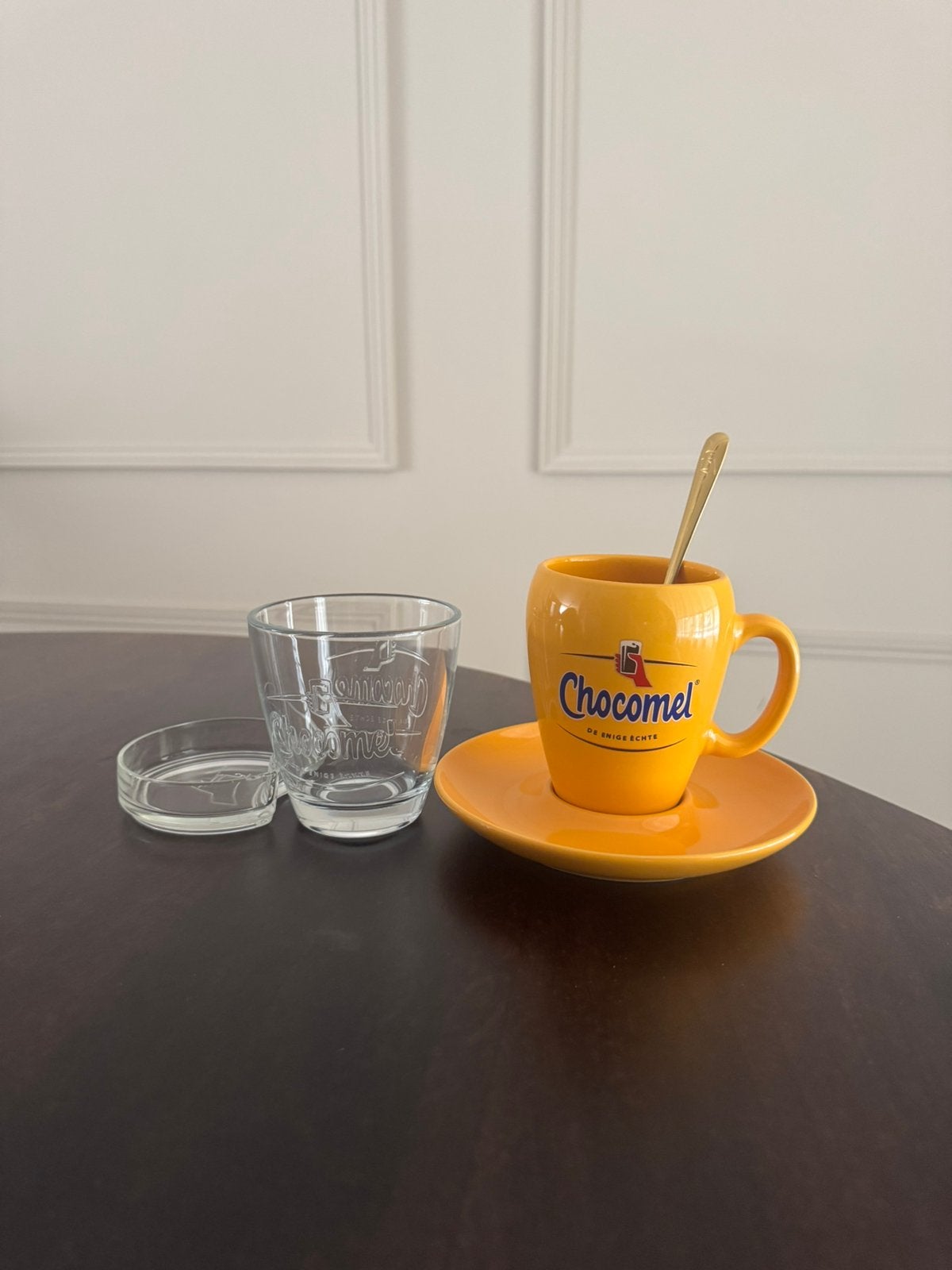 Originele Chocomel Set - Mok + Bordje + Schaaltje + Lepeltje, Overige merken, Nieuw, Chocomel, Glas