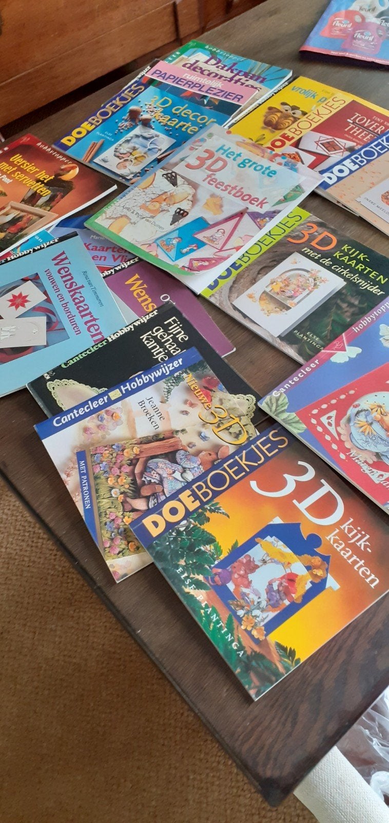 21 Hobbyboeken: Knutselen, Wenskaarten, Decoratie, Ophalen, Gelezen, Scrapbooking en Knutselen