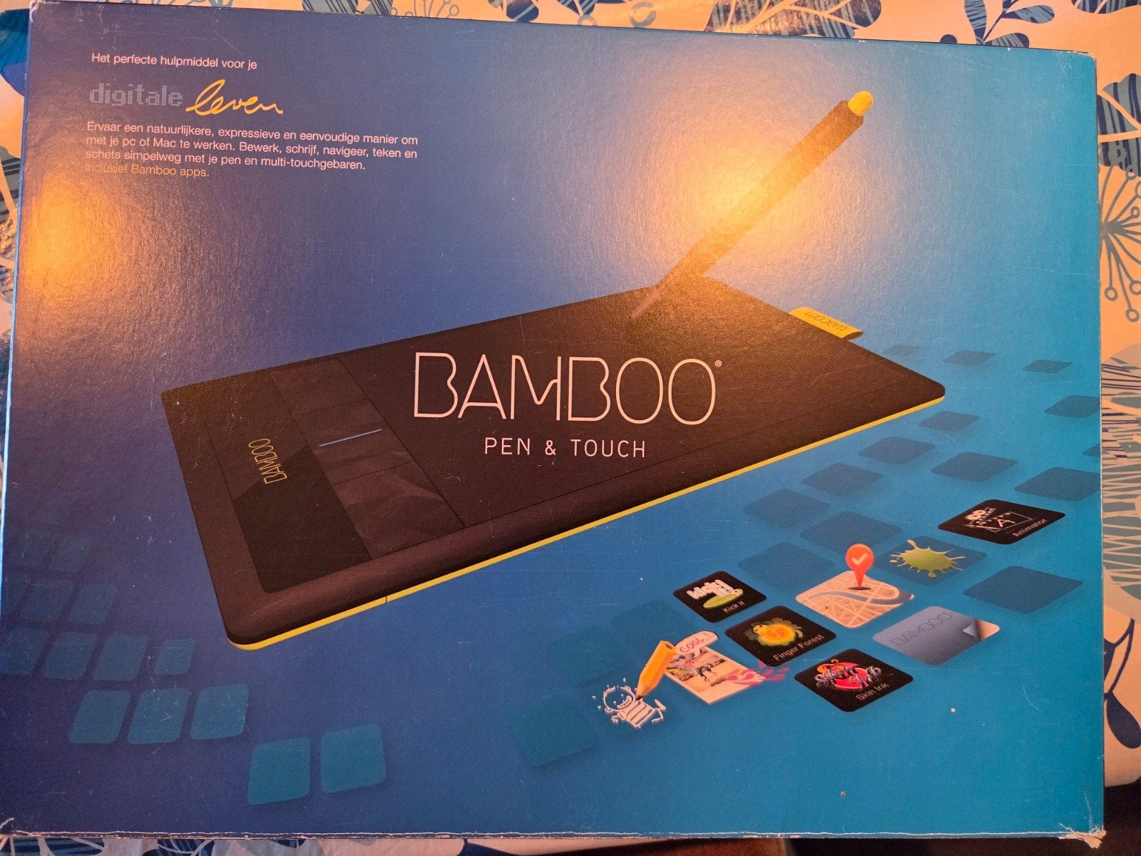 Wacom Bamboo Pen & Touch tekentablet met reservepunten, Computers en Software, Ophalen of Verzenden, Zo goed als nieuw, Bedraad