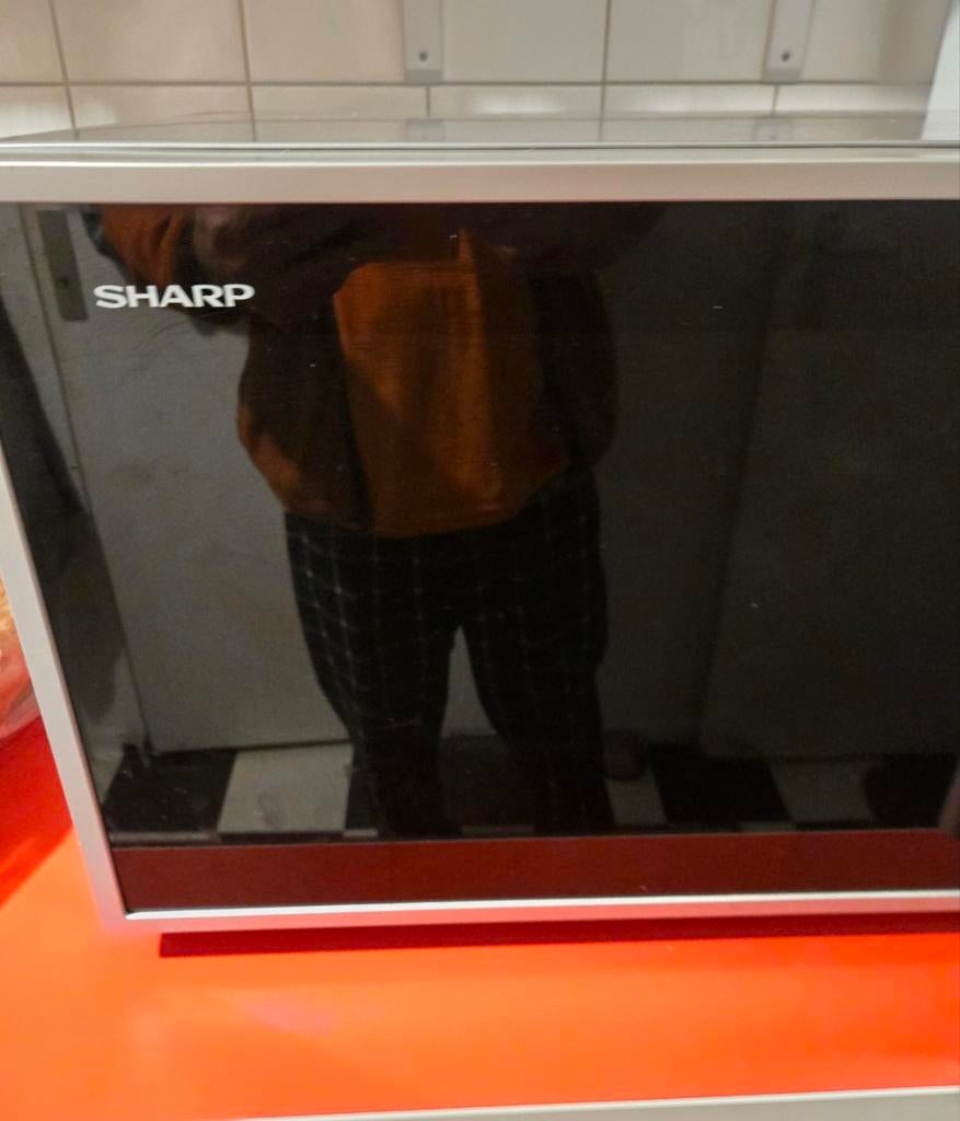 Sharp Combimagnetron - Zo goed als nieuw, Combimagnetron, Hete lucht, Ophalen of Verzenden, Zo goed als nieuw