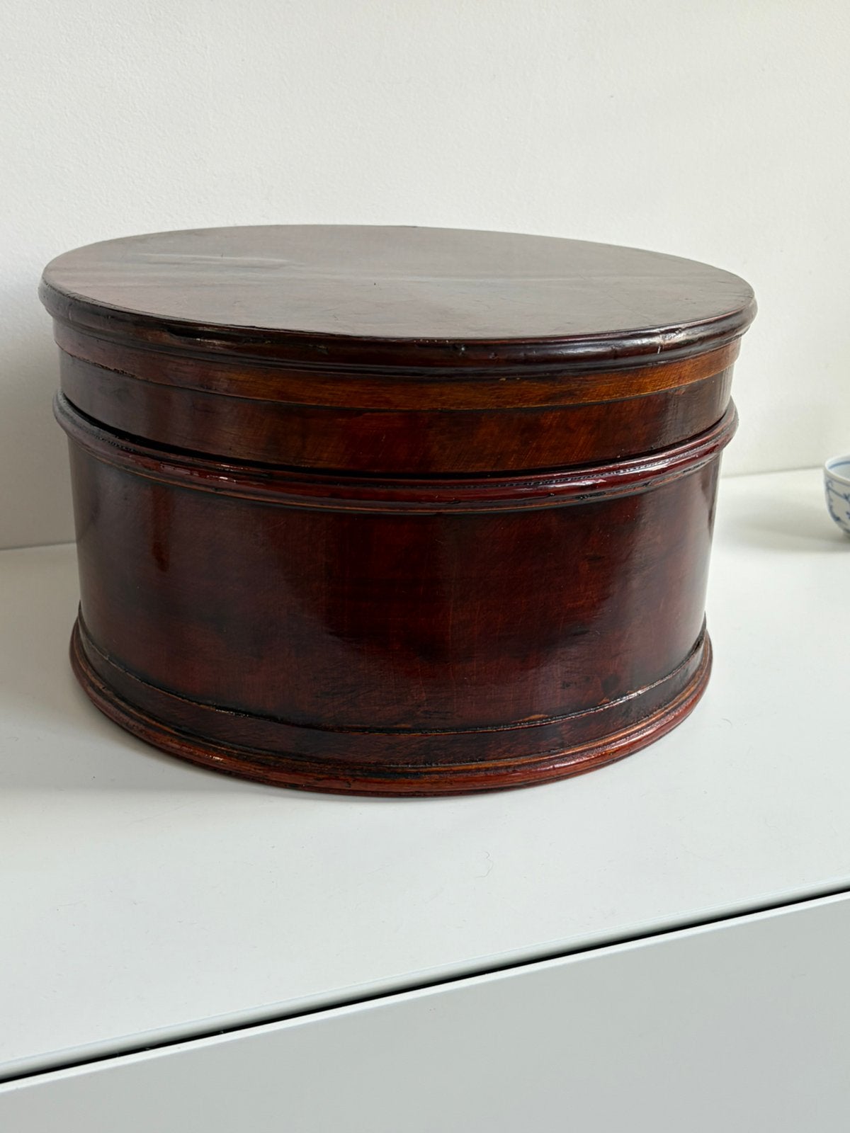Japanese round lacquered wood. Japan Taishō period, Ophalen of Verzenden