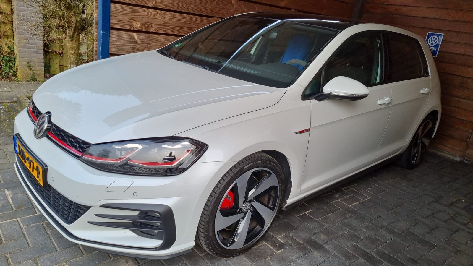 Volkswagen Golf  2.0 TSi GTI 2017, 128000 km performance, Auto's, Voorwielaandrijving, Stof, 4 cilinders, Wit