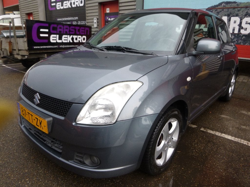 Suzuki Swift 1.3 Shogun, 5DRS, AIRCO,alles elektr. trekh.etc, Auto's, Suzuki, Bedrijf, Te koop, Swift, ABS, Airbags, Airconditioning