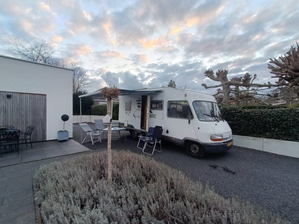 Topstaat: 6-persoons Hymer BR598 camper | APK: maart 2027, Caravans en Kamperen, Campers, Integraal, 6 tot 7 meter, Particulier