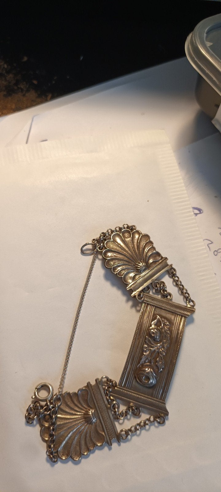 BIJBEL SLOT Zilveren Armband met Schelp- en Reliëfdetails, Ophalen of Verzenden, Zilver, Armband