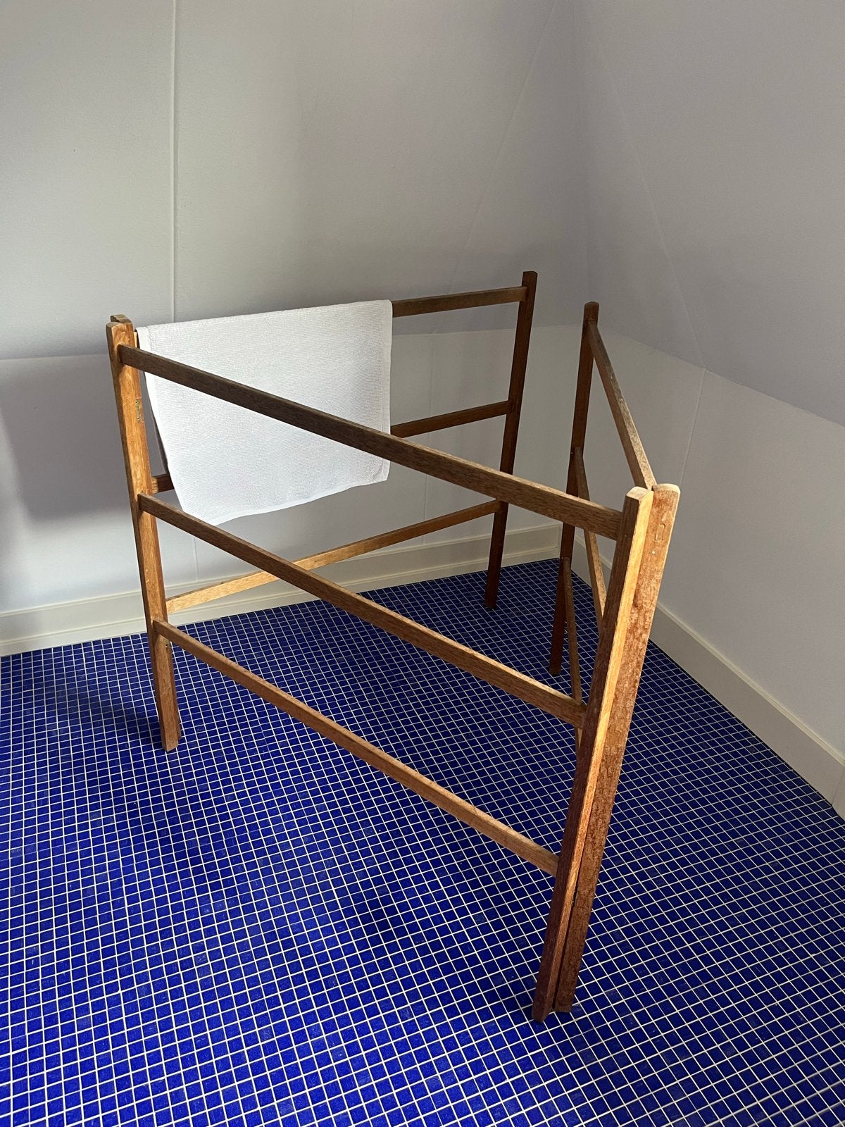 Houten uitklapbaar handdoekenrek - 84x90 cm, Huis en Inrichting, Ophalen, Gebruikt