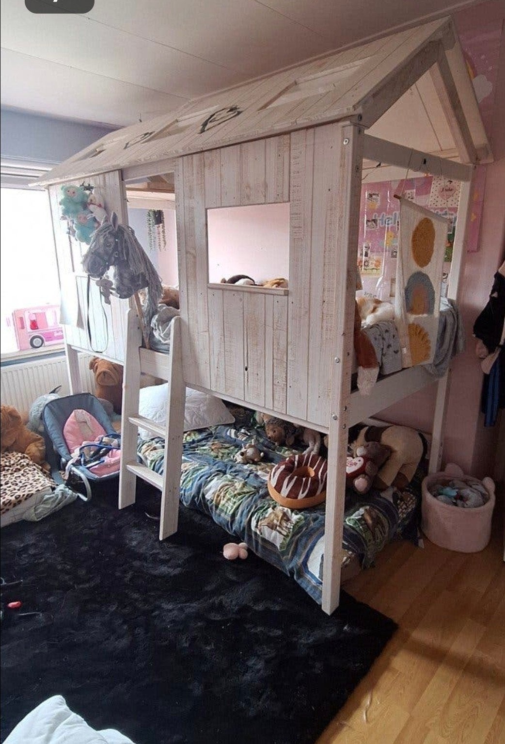mooi huisjes bed halfhoog, Kinderen en Baby's, Kinderkamer | Stapelbedden en Hoogslapers, Ophalen, Zo goed als nieuw, Halfhoogslaper
