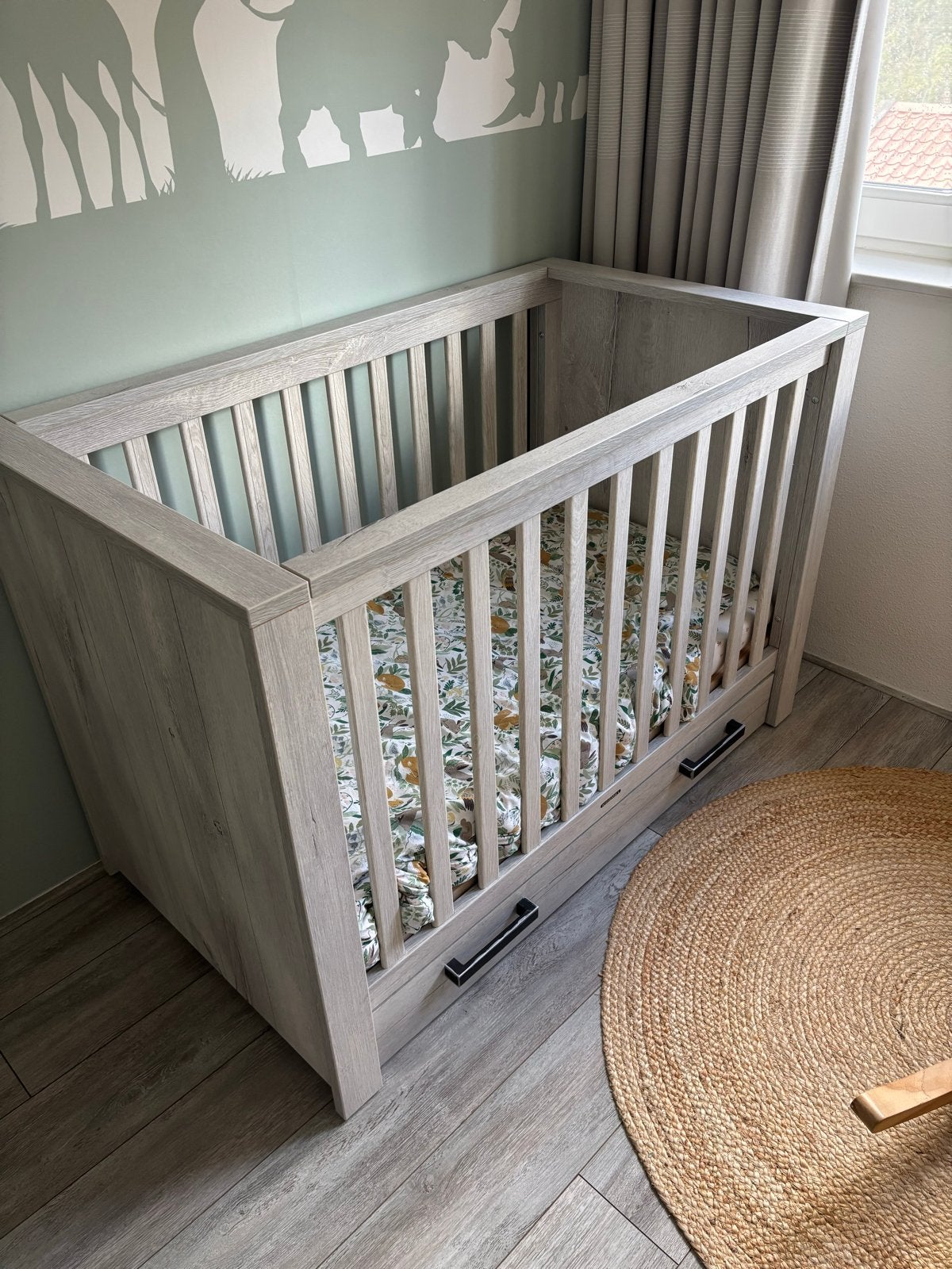 Complete babykamer set: Ledikant incl la, commode en kapstok, Ophalen, Gebruikt, 190 cm of minder, Grijs