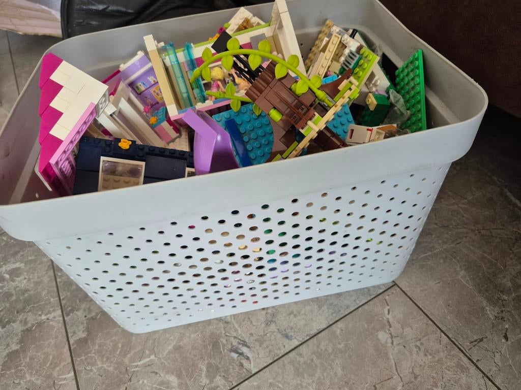 Bak met lego friends, Ophalen, Zo goed als nieuw