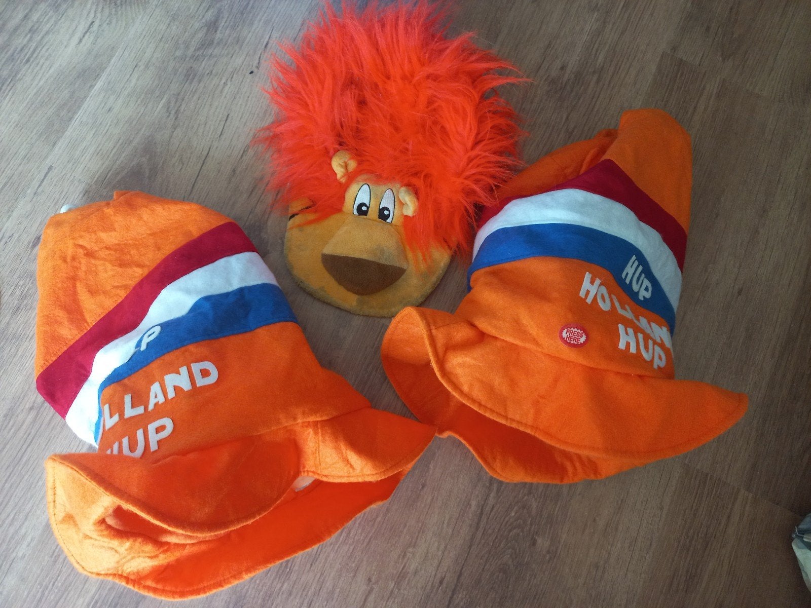 Oranje hoeden, Ophalen, Gebruikt, Hoed of Pruik, Oranje of Koningsdag