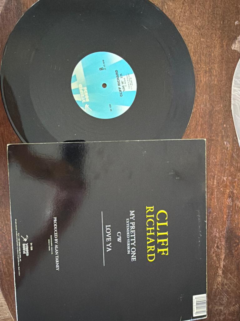 Cliff Richard - My Pretty One / Love Ya (12" Maxi Single), Gebruikt, 1980 - 1989, 12 inch, Fotohoes