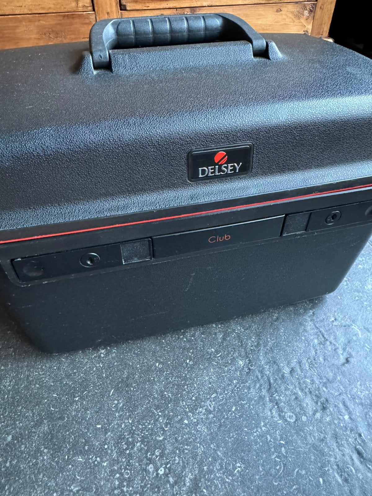 Delsey beautycase zwart, Sieraden, Tassen en Uiterlijk, Beautycases, Ophalen, Gebruikt, Zwart, Met slot
