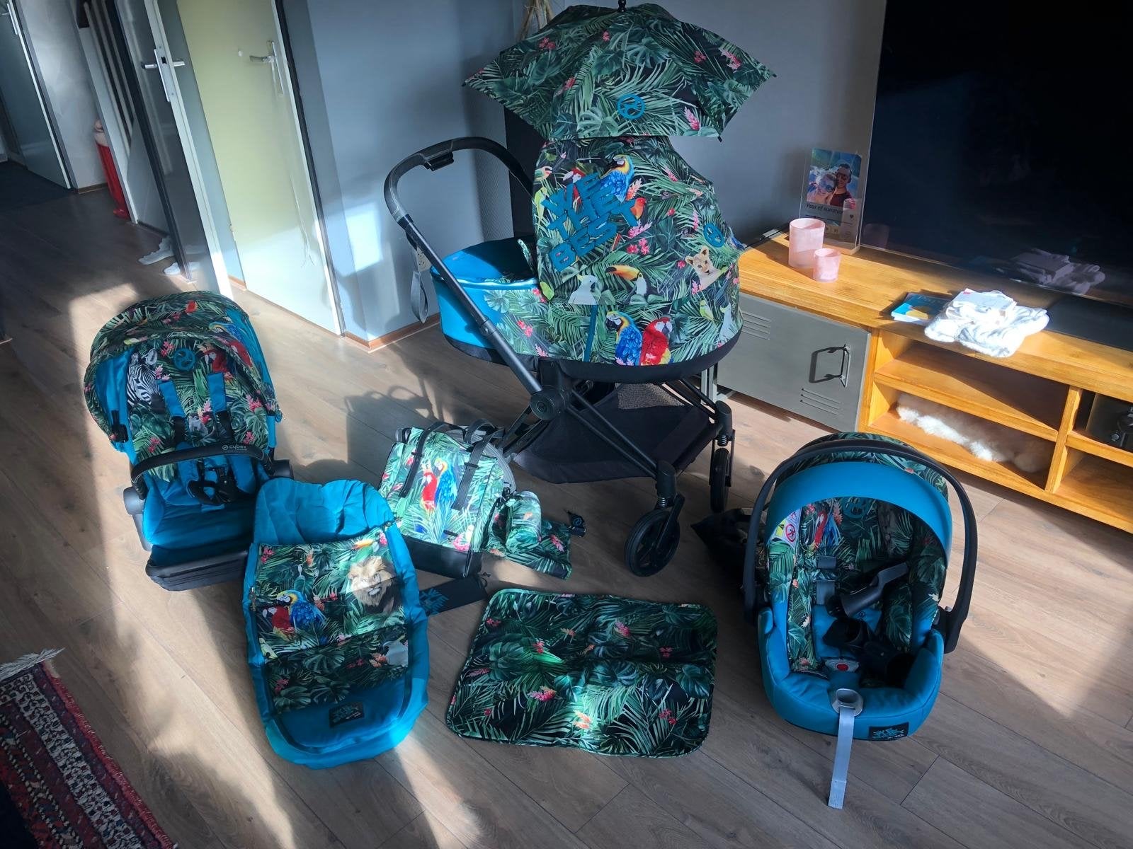 Cybex Priam, DJ Khaled Kinderwagenset, Zo goed als nieuw, Combiwagen, Met autostoeltje, Ophalen