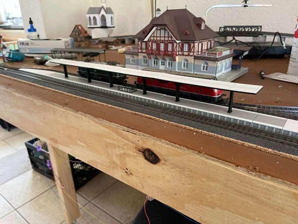 Perron voor marklin c-rails, Wisselstroom, Brug, Tunnel of Gebouw, Nieuw, Ophalen of Verzenden