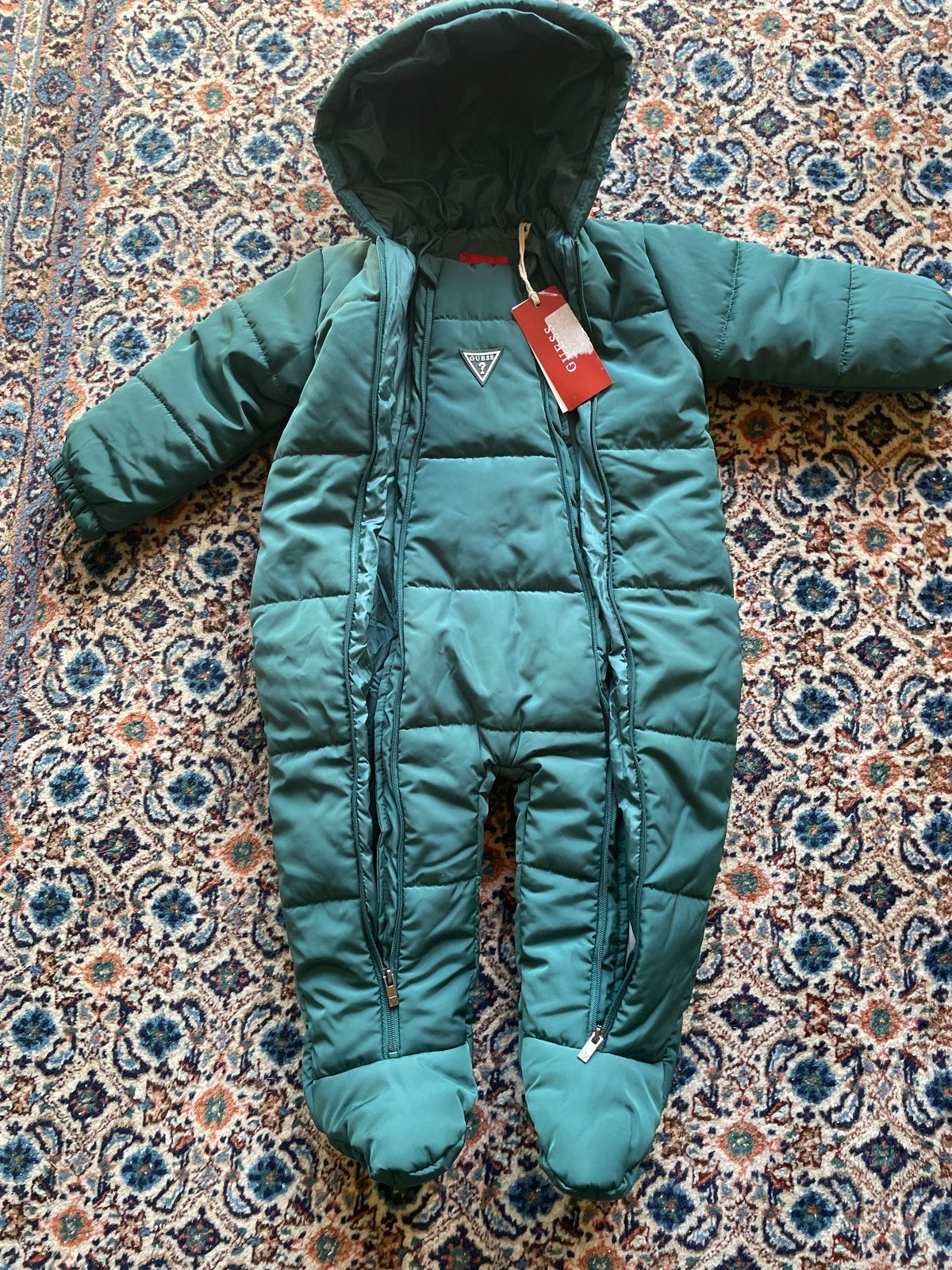Nieuwe Guess baby sneeuwpak/skipak 6-9 maanden, Ophalen of Verzenden, Nieuw, Jongetje of Meisje