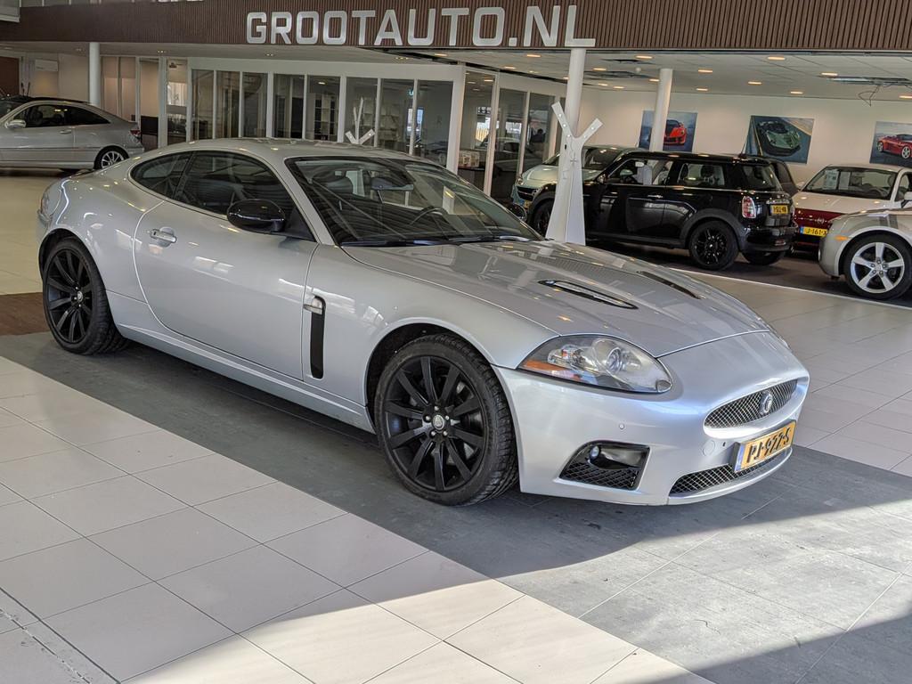 Jaguar XKR 4.2 V8 Coupé Automaat Supercharged 417PK Youngti, Auto's, Jaguar, Achterwielaandrijving, Gebruikt, 4 stoelen, Leder