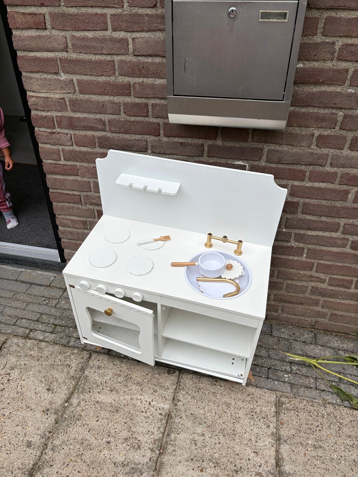 GRATIS Leuke houten kinderkeuken met accessoires, Kinderen en Baby's, Speelgoed | Speelkeukens, Ophalen of Verzenden, Gebruikt